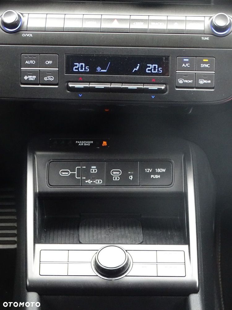 Hyundai Kona - 23