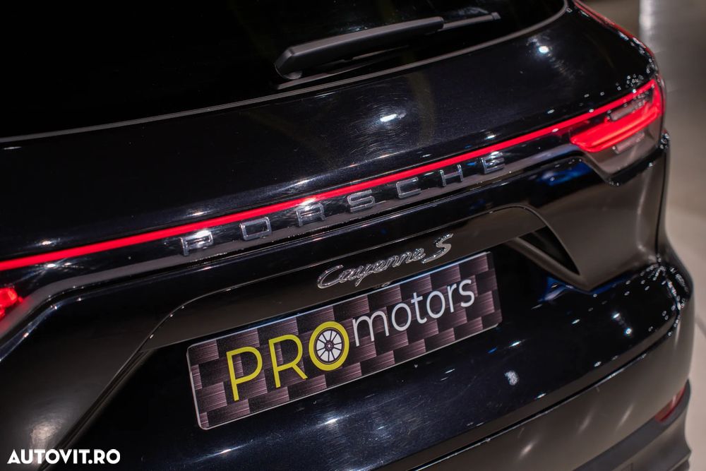 Porsche Cayenne Tiptronic S - 13