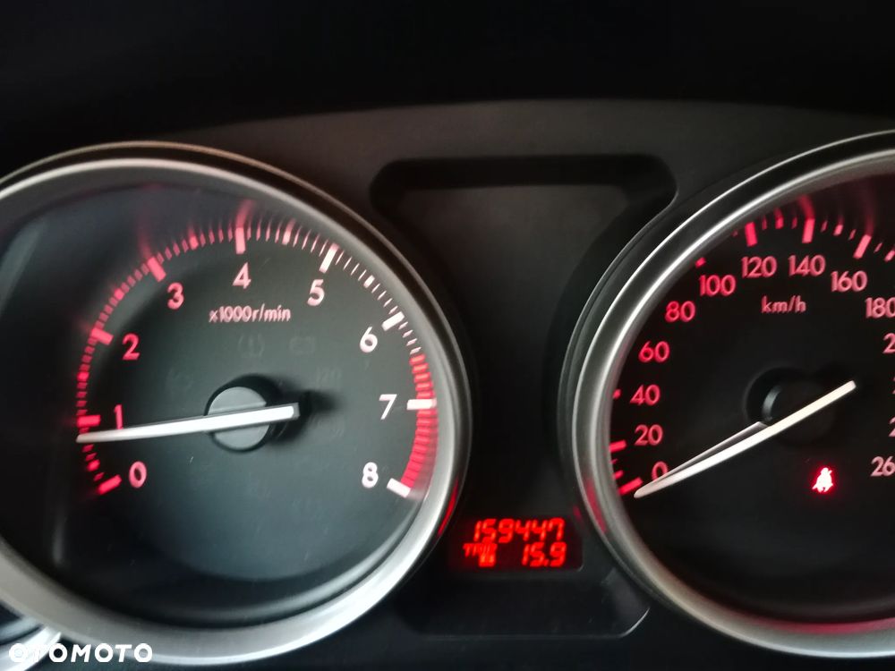 Mazda 6 2.0 Exclusive + - 13
