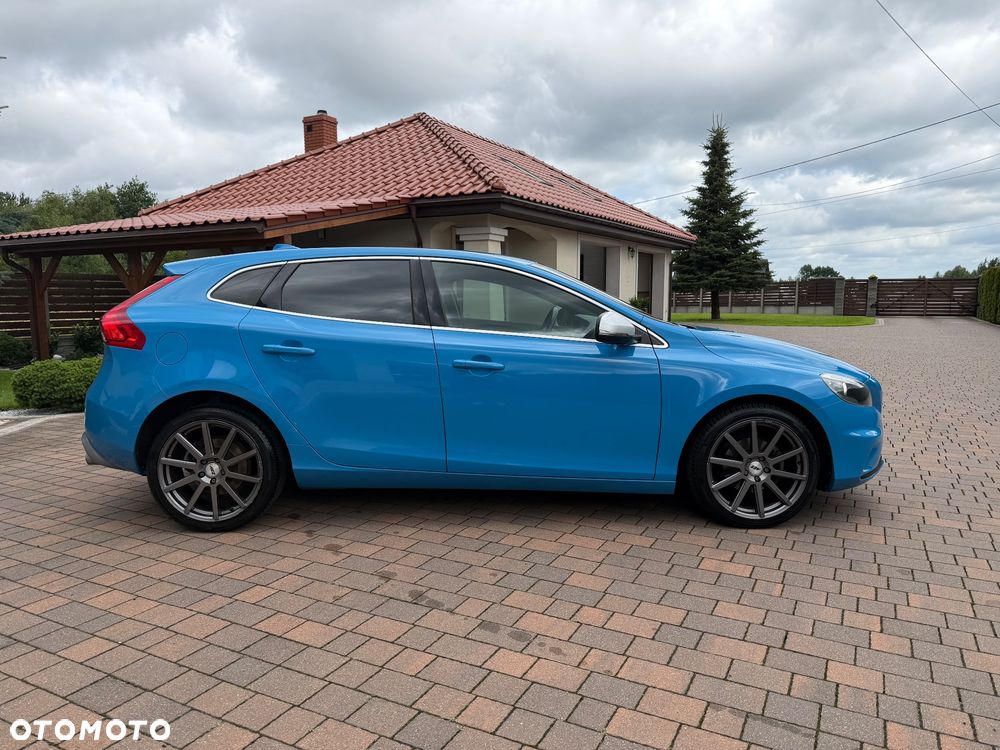 Volvo V40 D2 Drive-E R-Design Momentum - 5