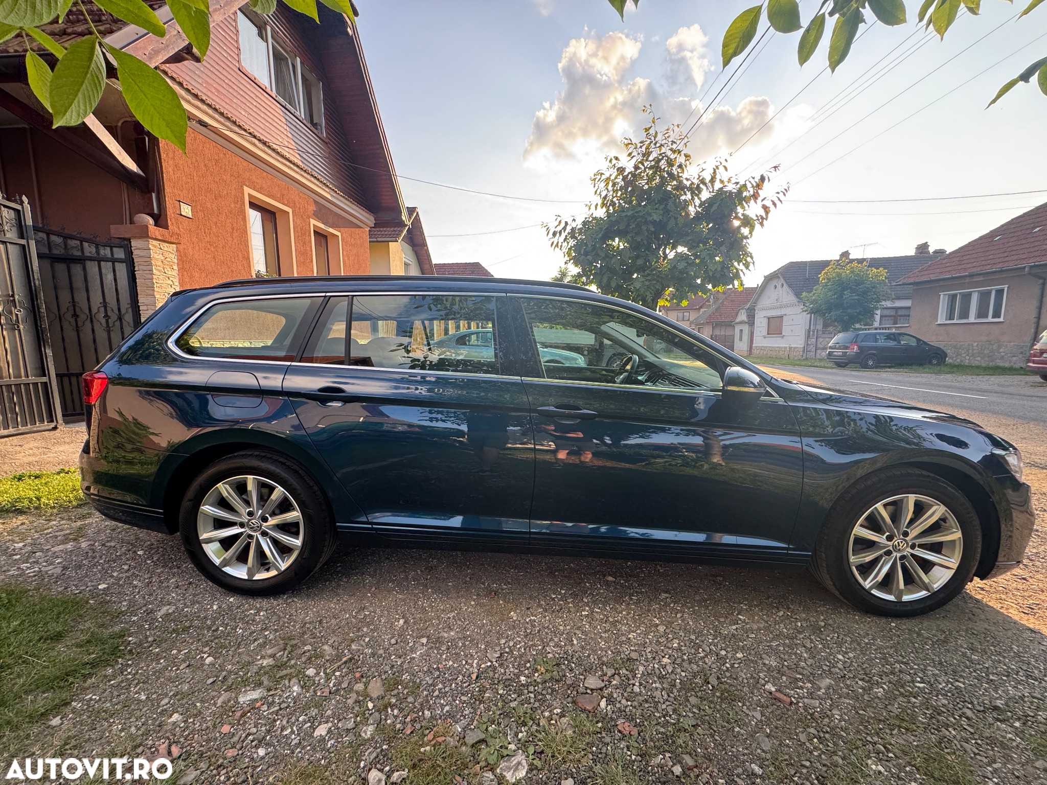 Volkswagen Passat 2.0 TDI DSG Highline - 4