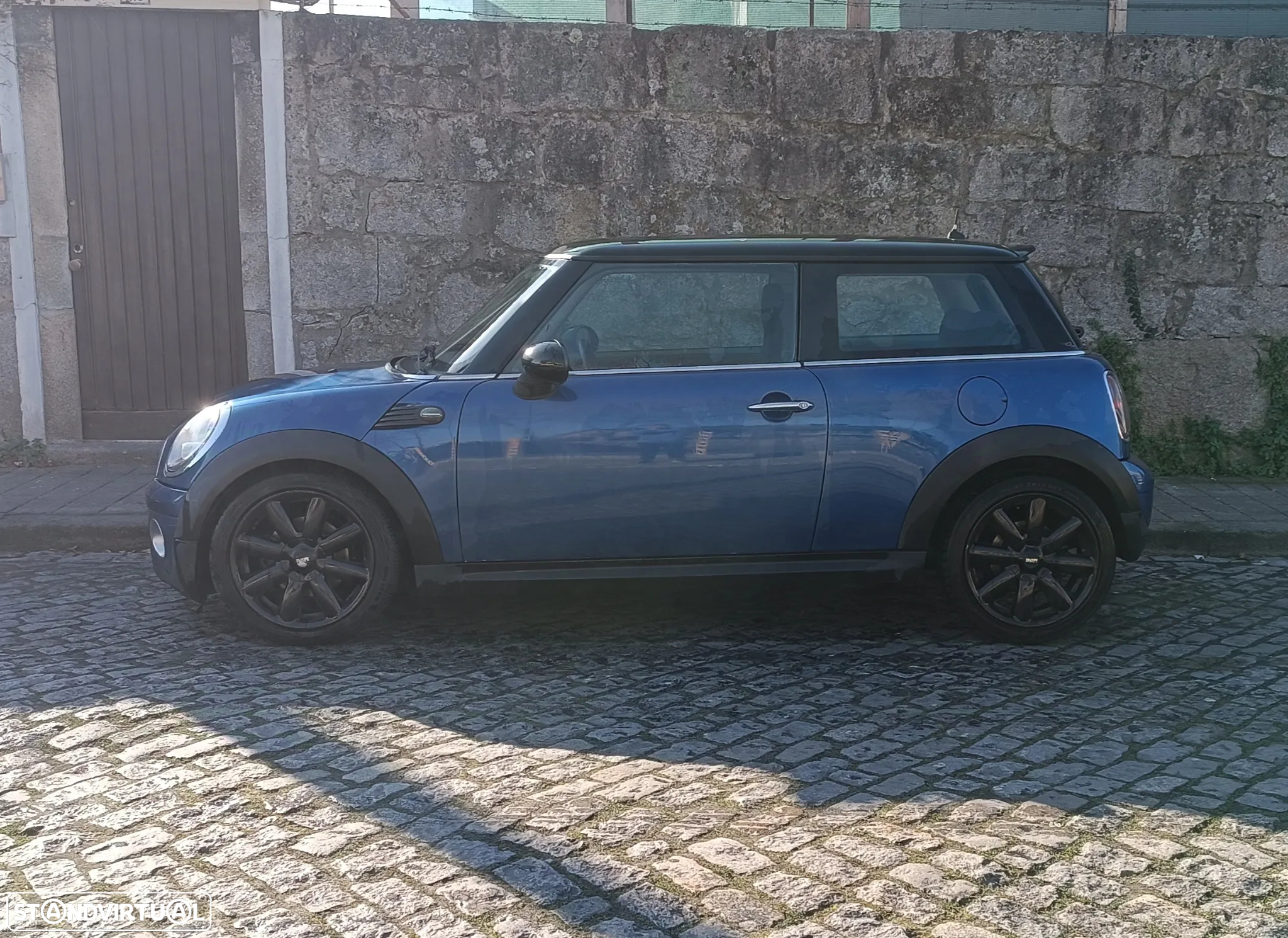 MINI 3 Portas Cooper D - 3
