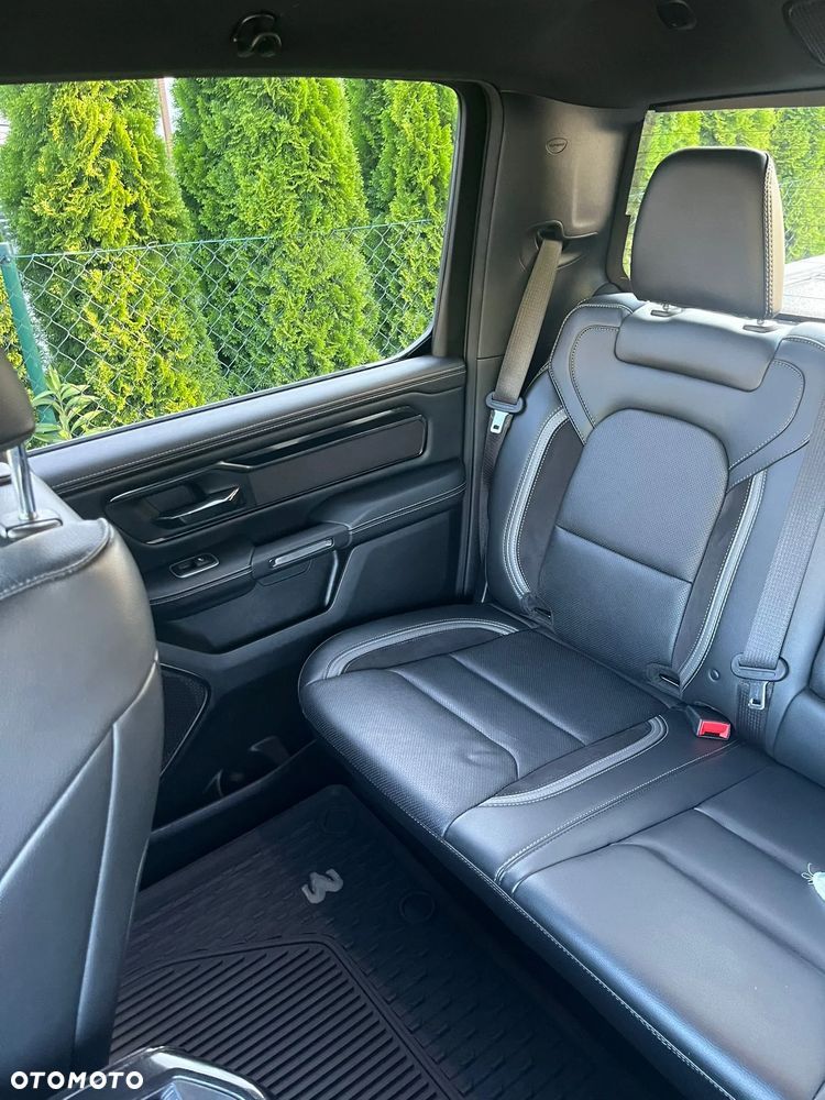 Dodge RAM 1500 5.7 4x4 - 2