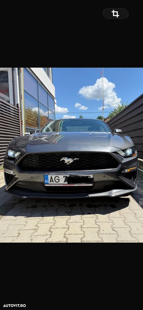 Ford Mustang - 1