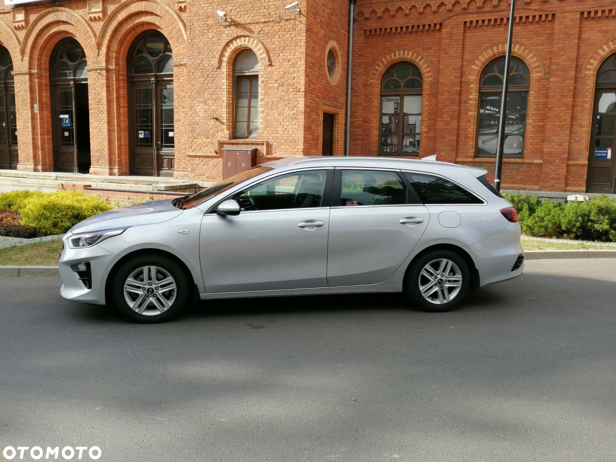 Kia Ceed 1.6 CRDi SCR L Business Line - 3
