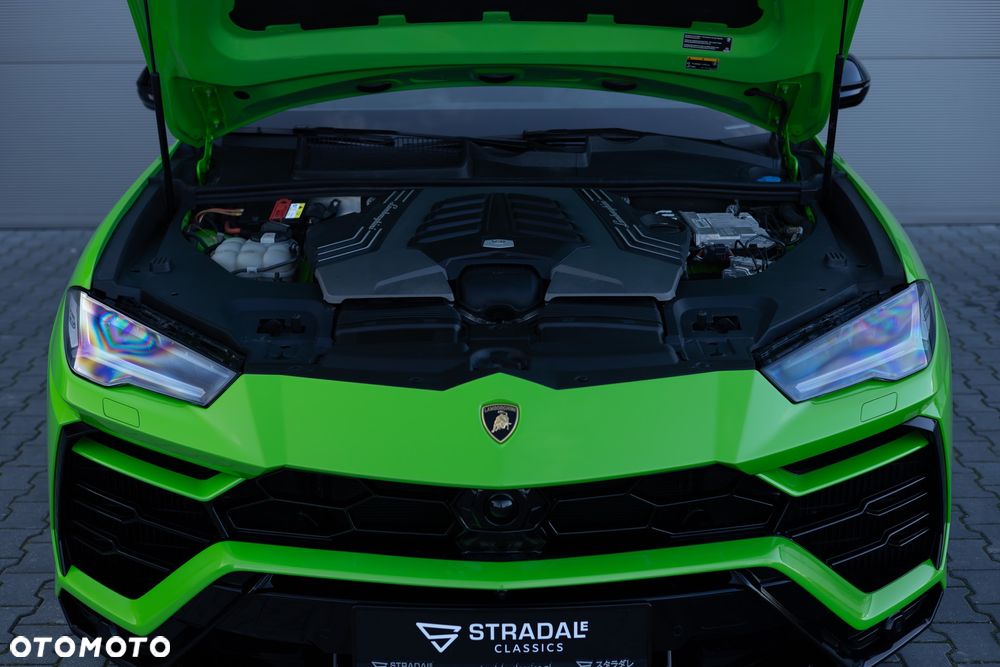 Lamborghini Urus Standard - 30