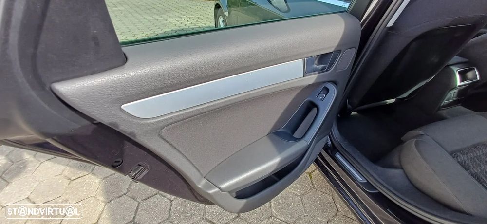 Audi A4 Avant 2.0 TDI Sport - 29