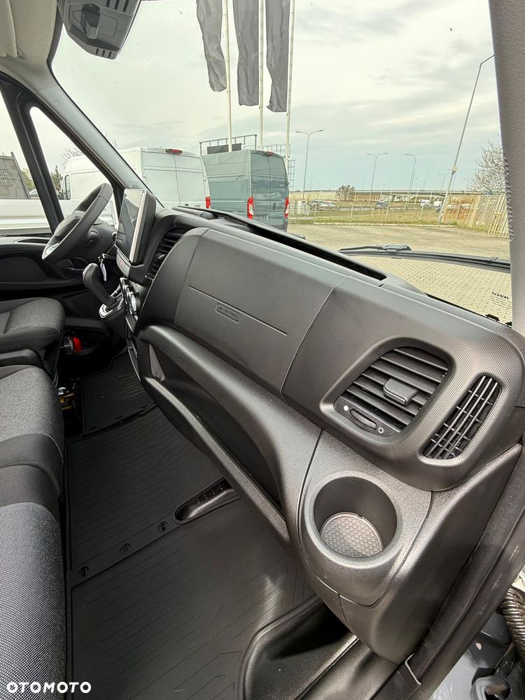 Iveco SPECJALNA CENA – ostatnie sztuki !!! AUTOMAT 7 OSOBOWE MAX DŁUGIE - ZABUDOWA W CENIE - 25
