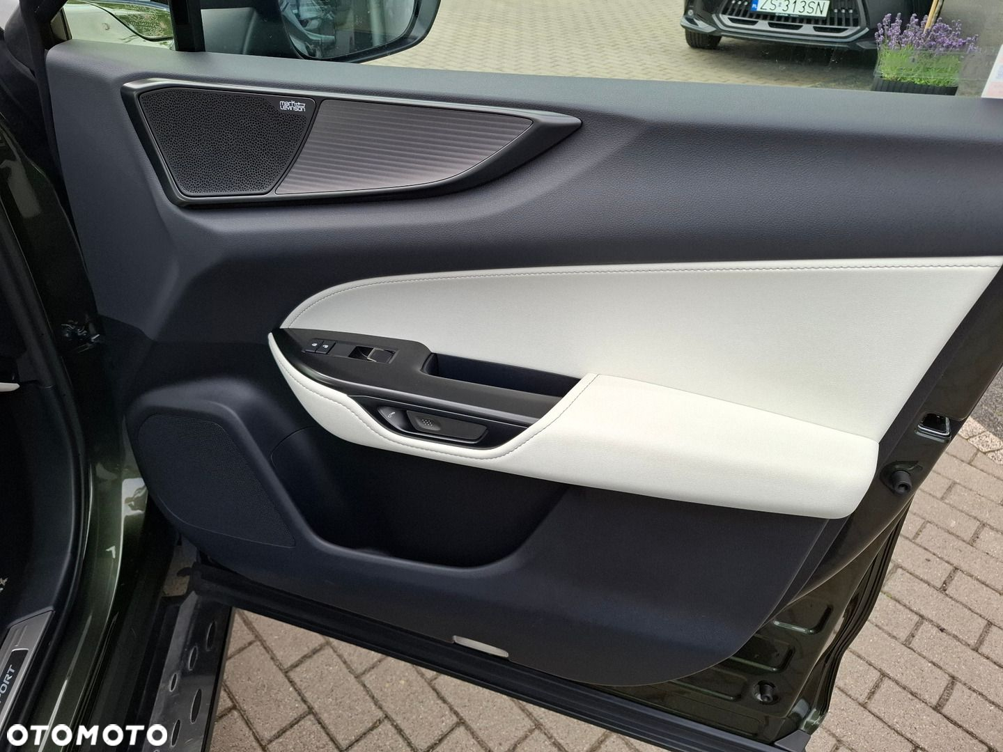 Lexus NX - 22