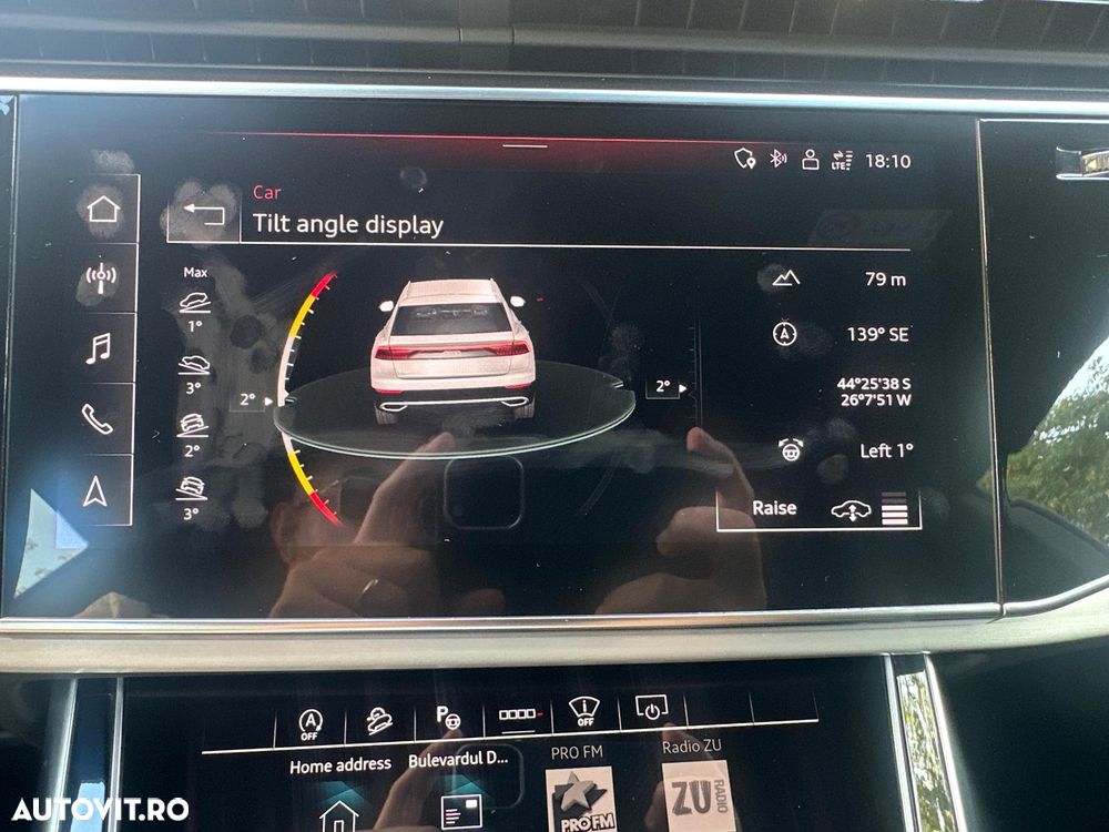 Audi Q8 - 32