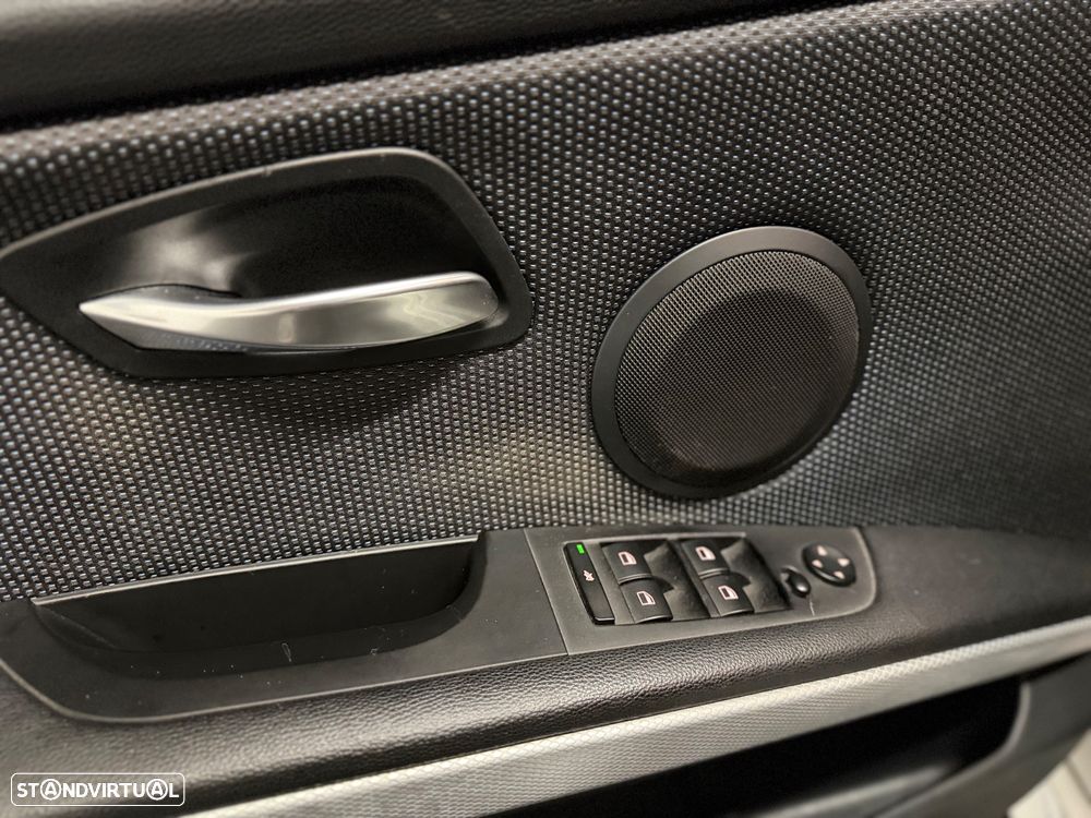 BMW 320 d - 23