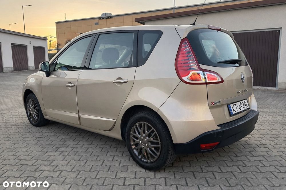 Renault Scenic 1.6 16V 110 Xmod Paris - 9