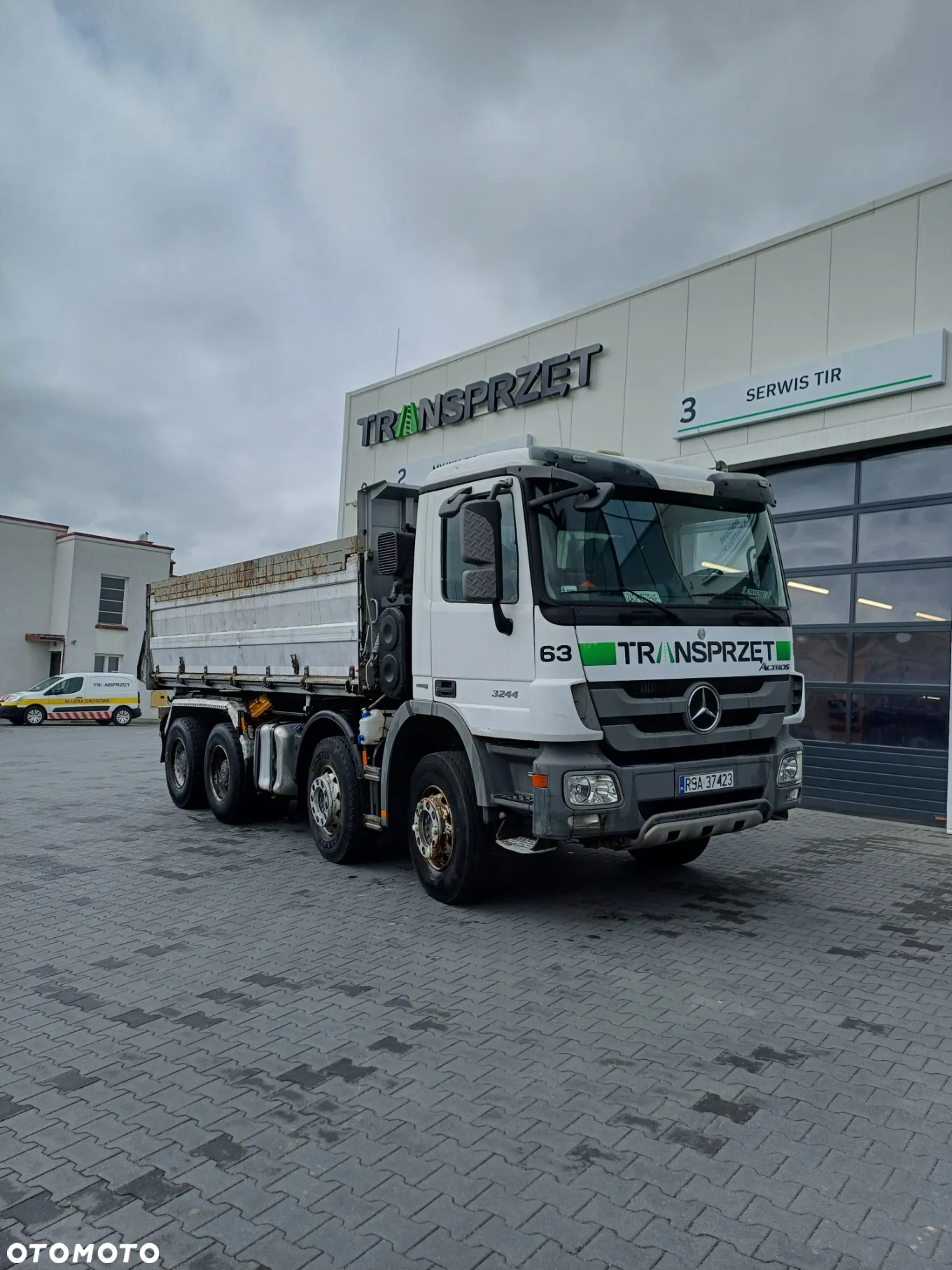 Mercedes-Benz ACTROS - 3