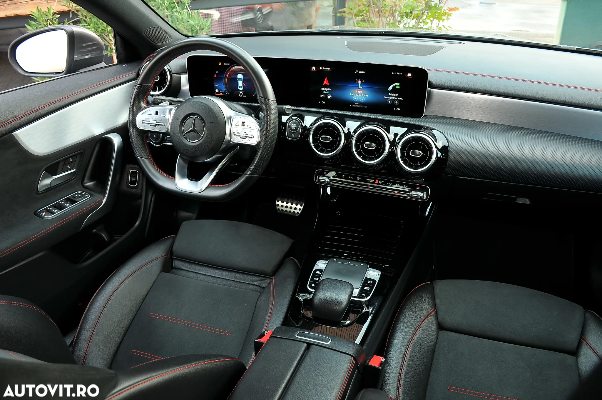 Mercedes-Benz CLA - 4