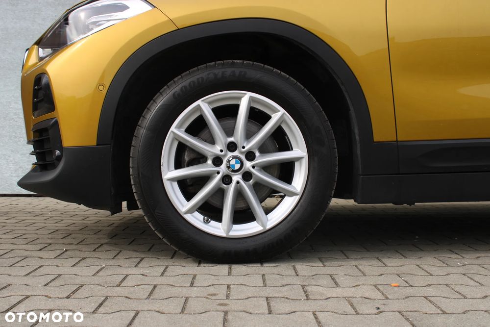 BMW X2 sDrive18i - 11