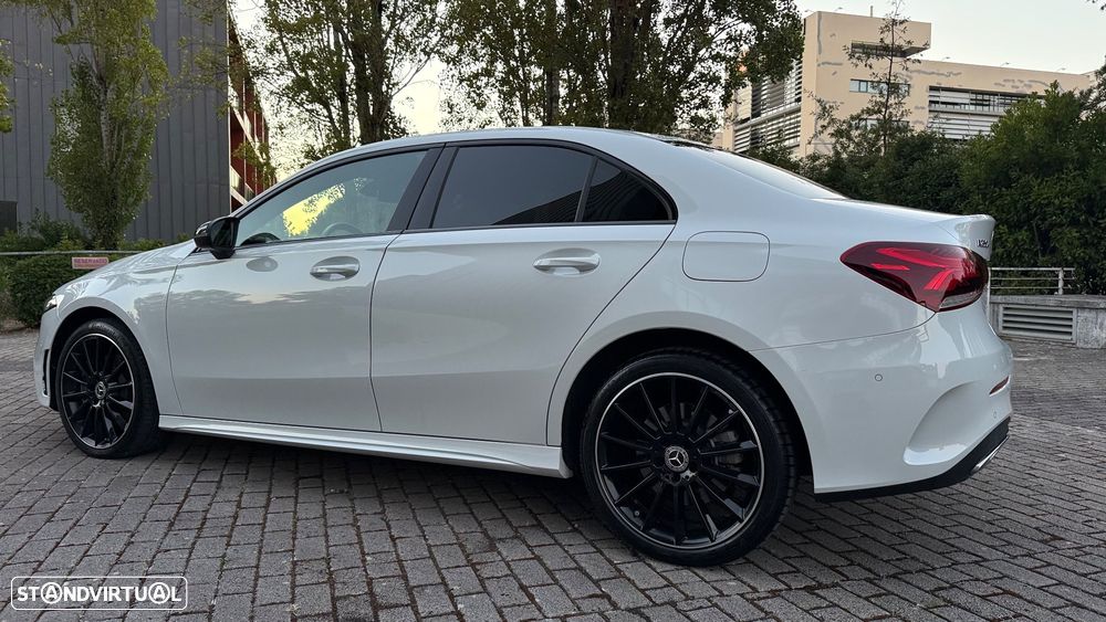 Mercedes-Benz A 250 Limousine e AMG Line - 18