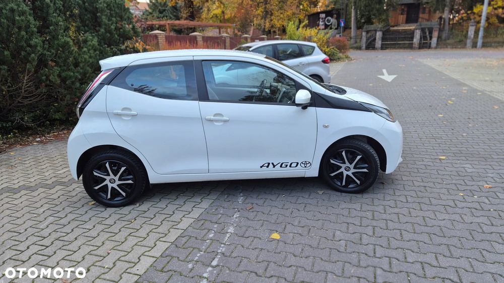 Toyota Aygo 1.0 VVT-i Sprint EU6 - 6
