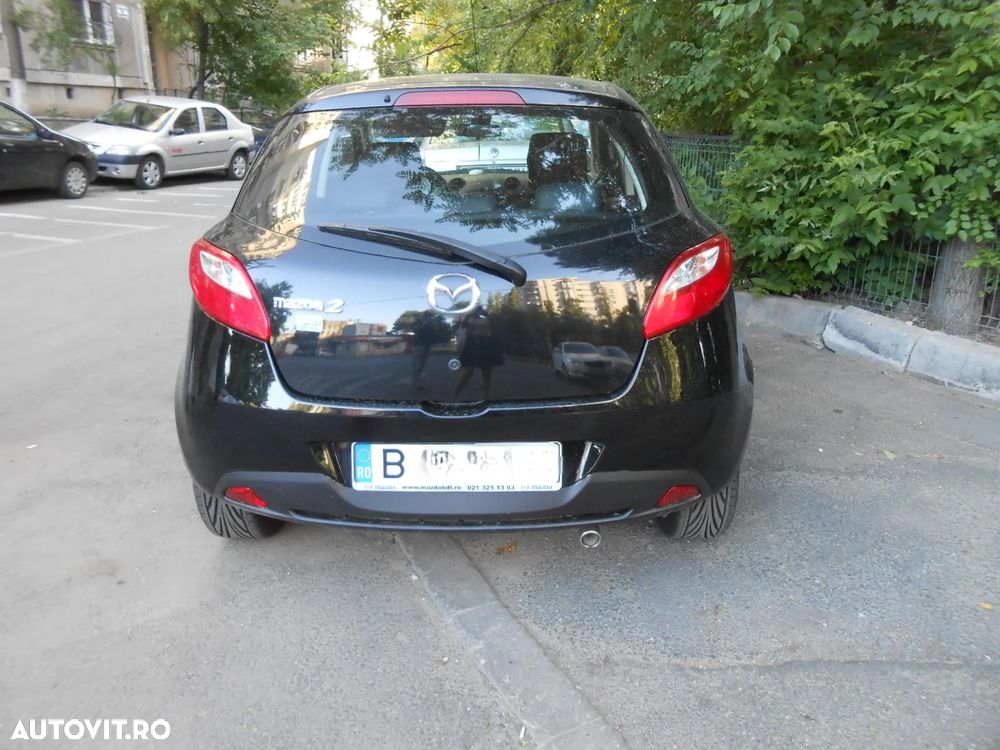 Mazda 2 2008 photo 3