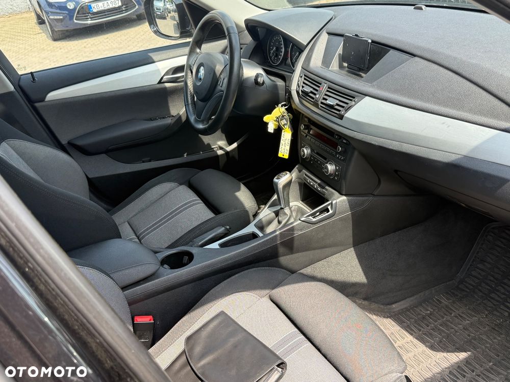 BMW X1 xDrive20i - 11