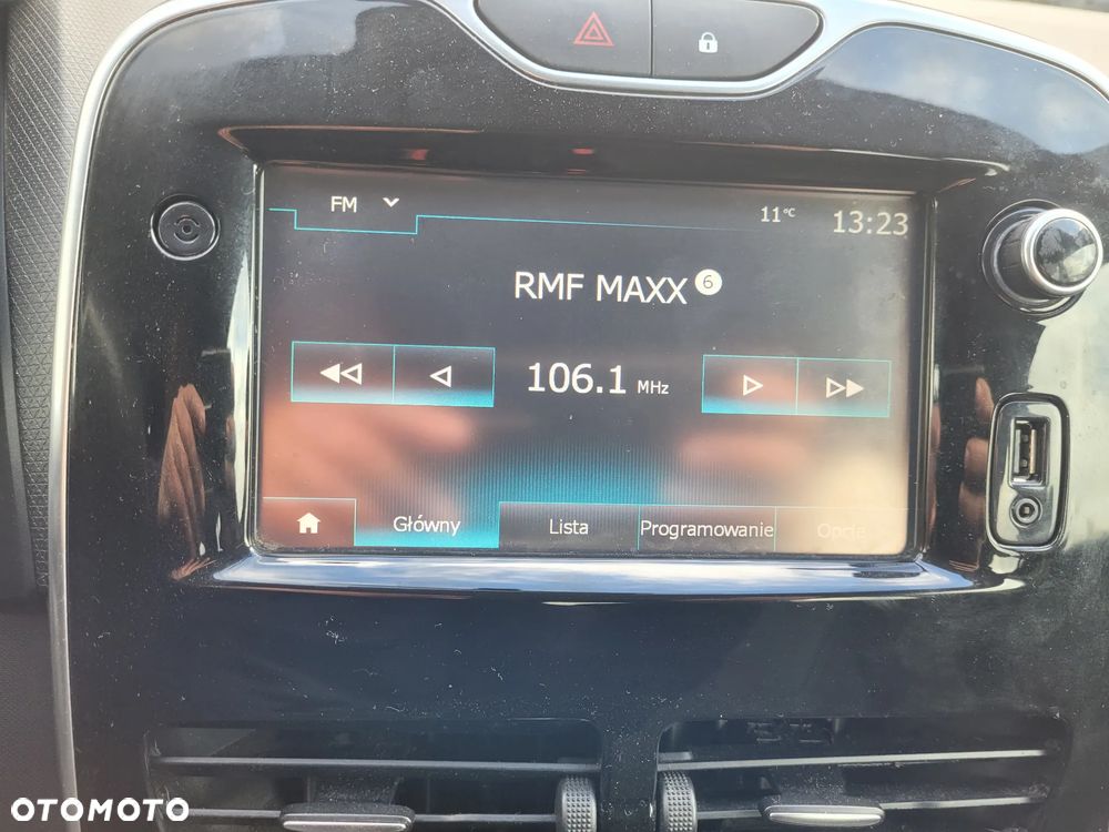 Renault Clio dCi 90 EDC Luxe - 12