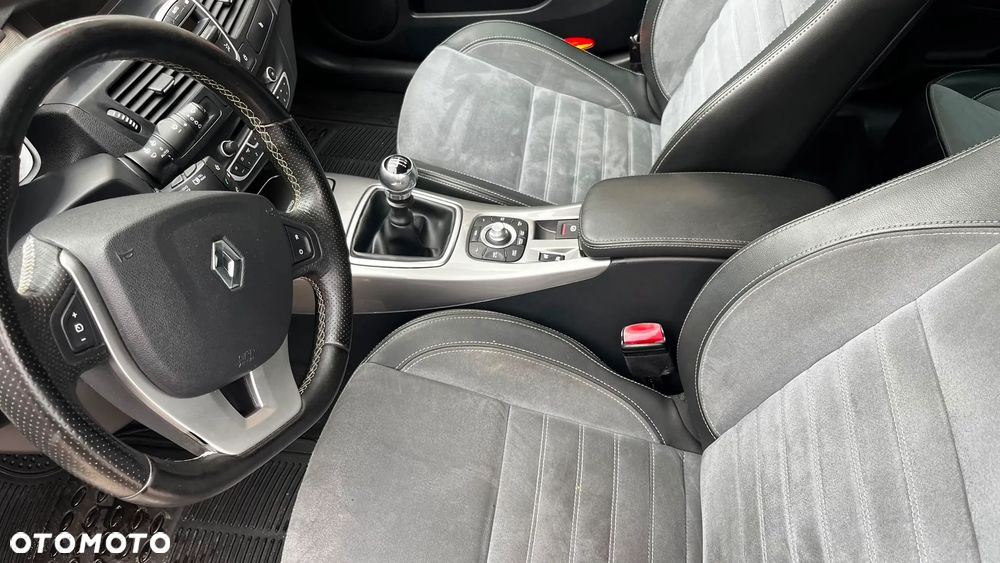 Renault Laguna 2.0 DCi FAP GT - 26