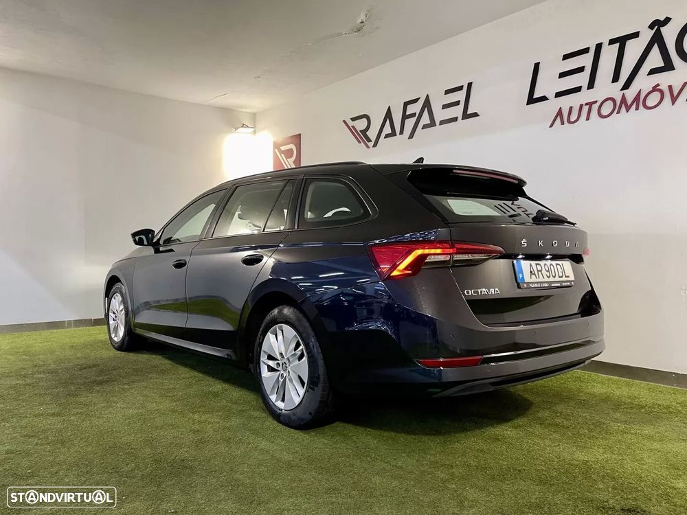 Skoda Octavia Break 2.0 TDI Ambition DSG - 10