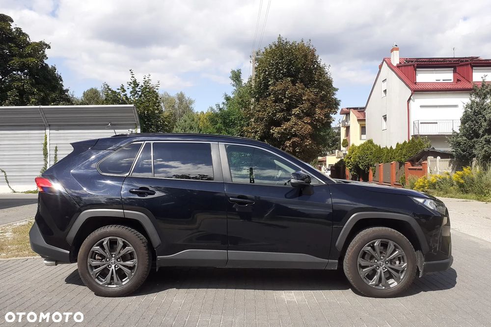 Toyota RAV4 - 8