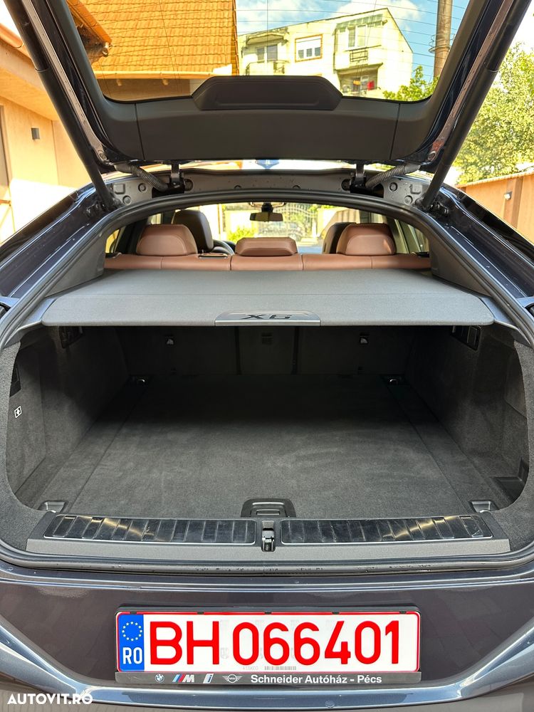 BMW X6 xDrive40i AT MHEV - 15