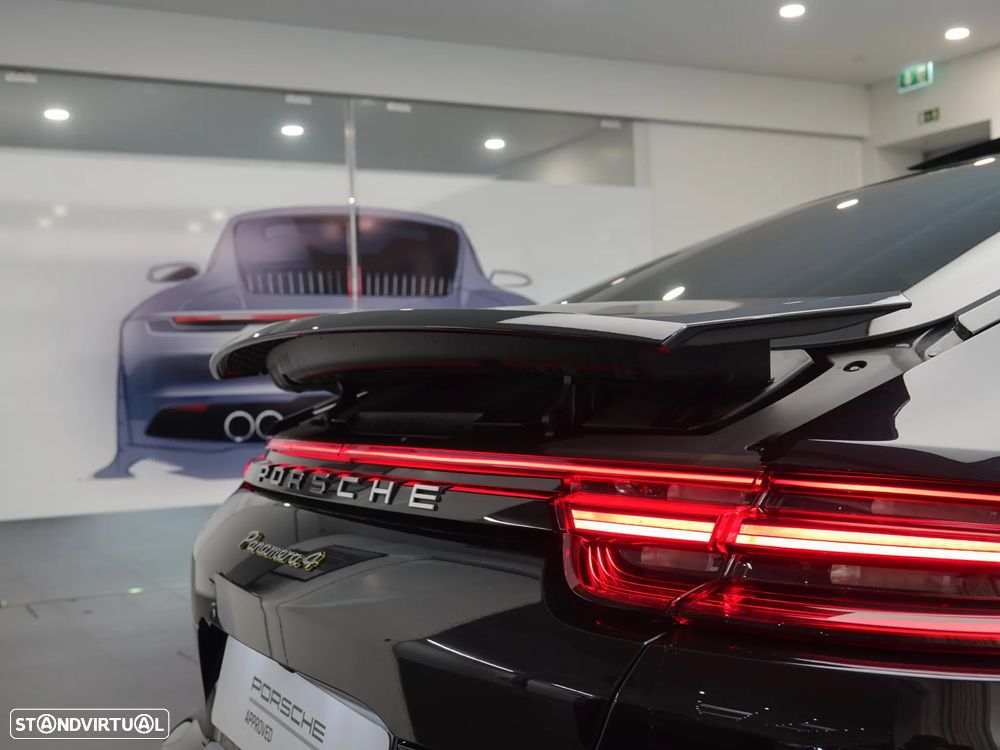 Porsche Panamera 4 E-Hybrid - 9