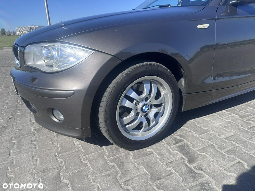 BMW Seria 1 120i - 15