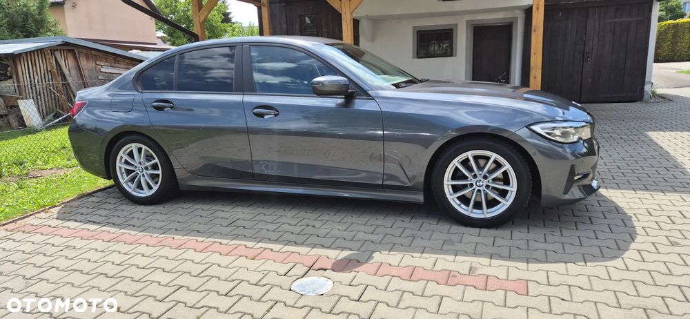 BMW Seria 3 320d mHEV - 6