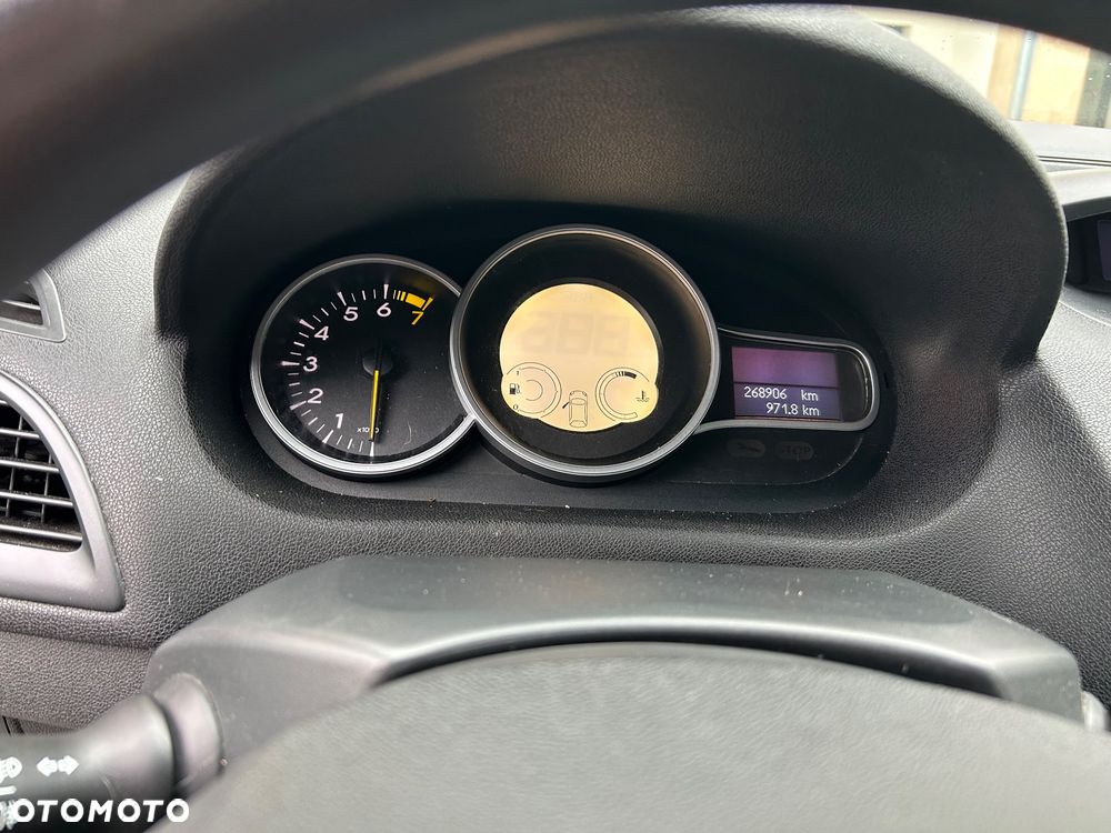Renault Megane 1.6 16V Expression - 11