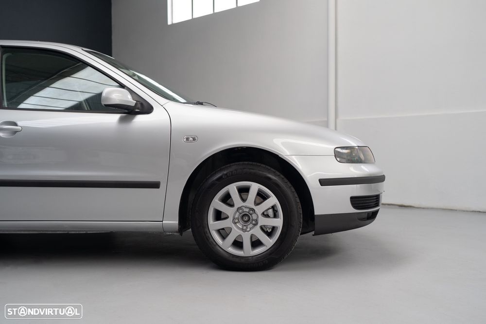 SEAT Leon 1.9 TDI Confort AC+JE - 7