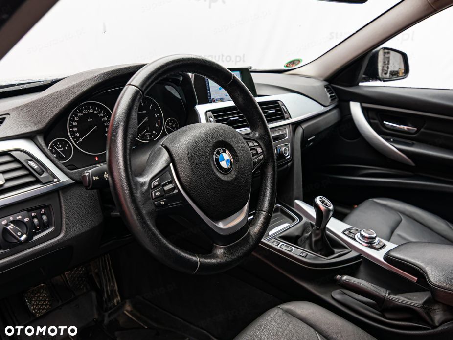 BMW Seria 3 320d - 8