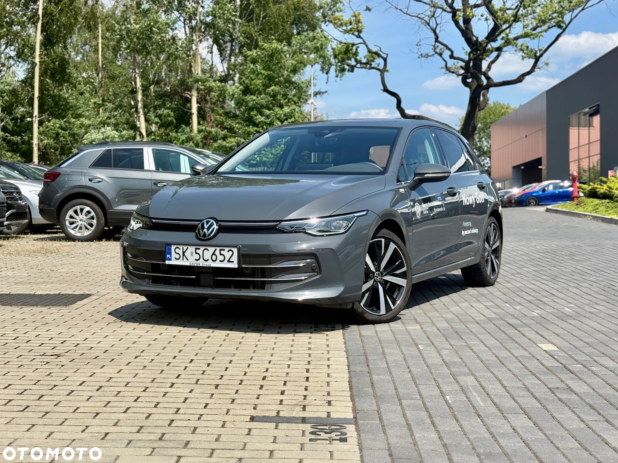Volkswagen Golf VIII 1.5 eTSI mHEV Style DSG - 2
