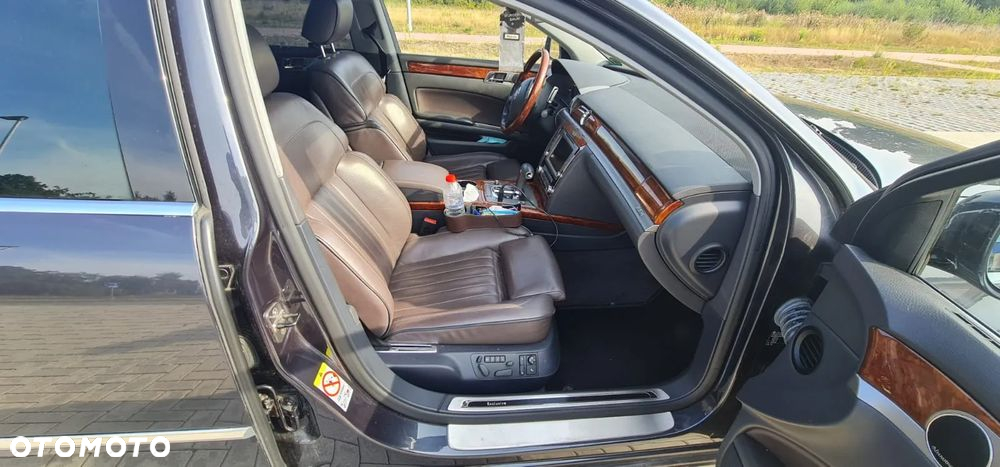 Volkswagen Phaeton - 10