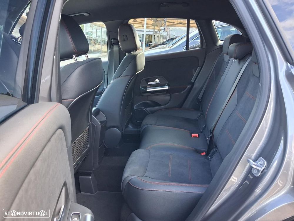 Mercedes-Benz GLA 250 e AMG Line - 13
