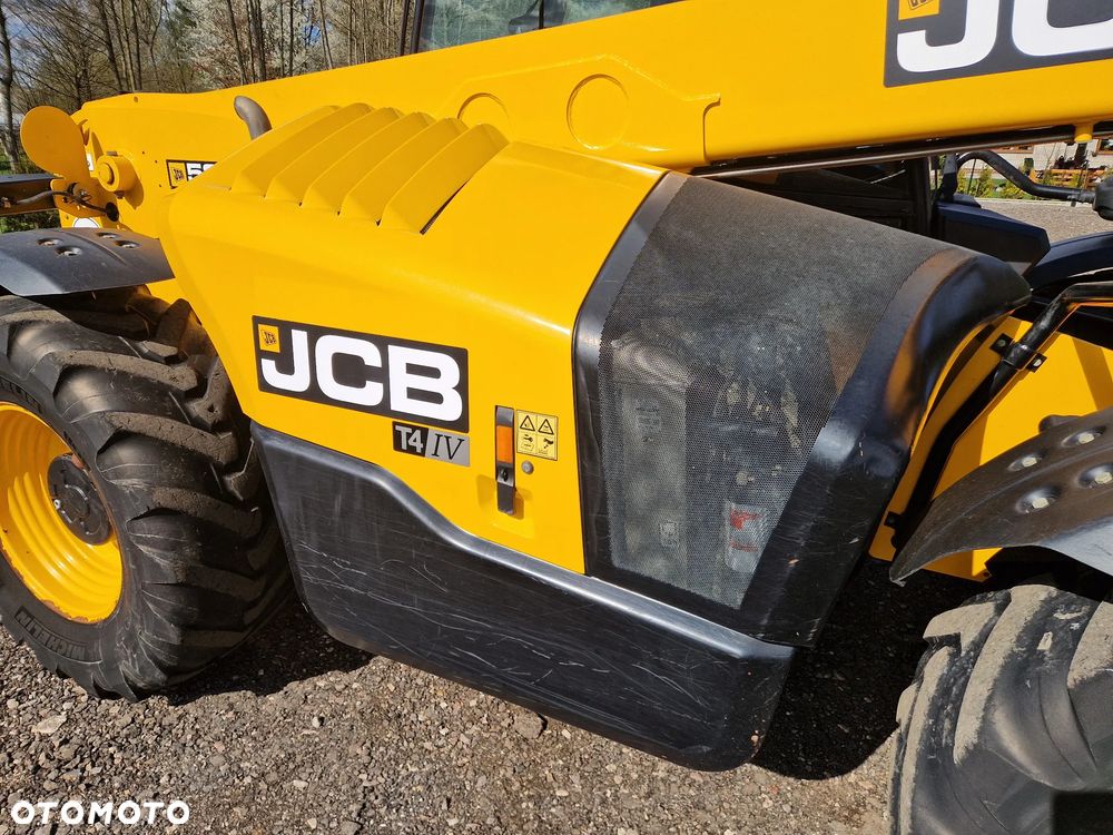 JCB 531-70 AGRI SUPER - 29