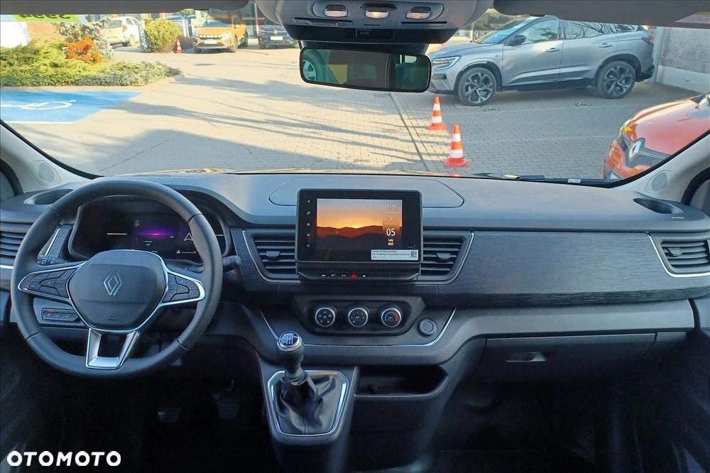 Renault Trafic Grand 2.0 dCi - 10