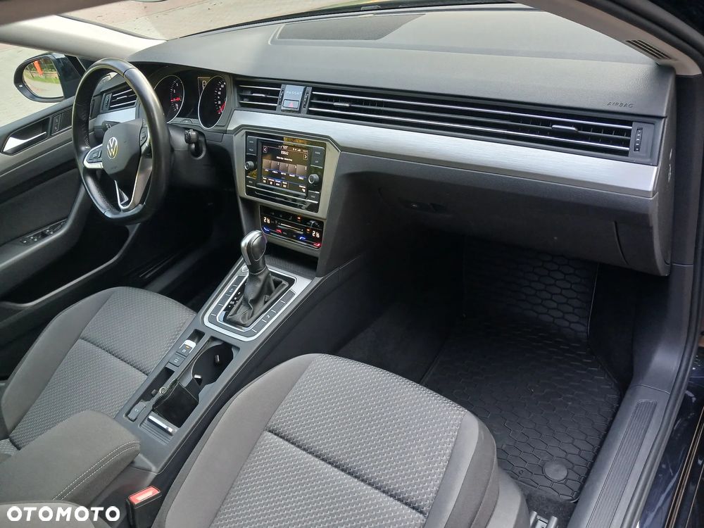 Volkswagen Passat 1.5 TSI EVO Essence DSG - 32
