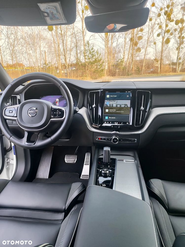 Volvo XC 60 T4 R-Design - 10