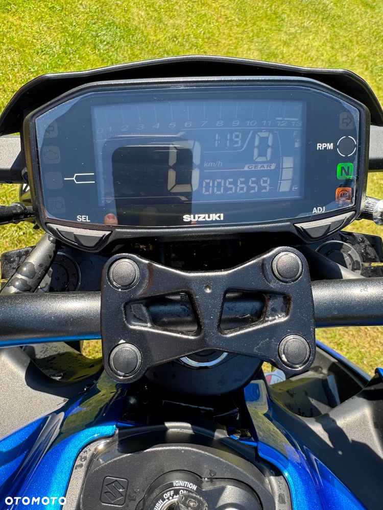 Suzuki GSX - 4