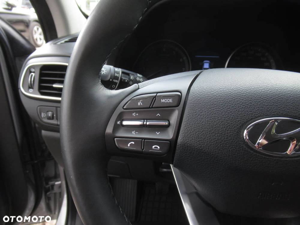 Hyundai i30 1.5 T-GDI 48V Modern - 12