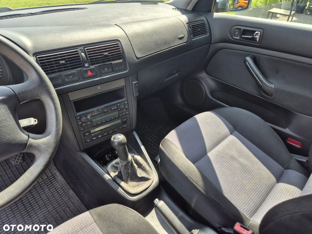 Volkswagen Golf - 13