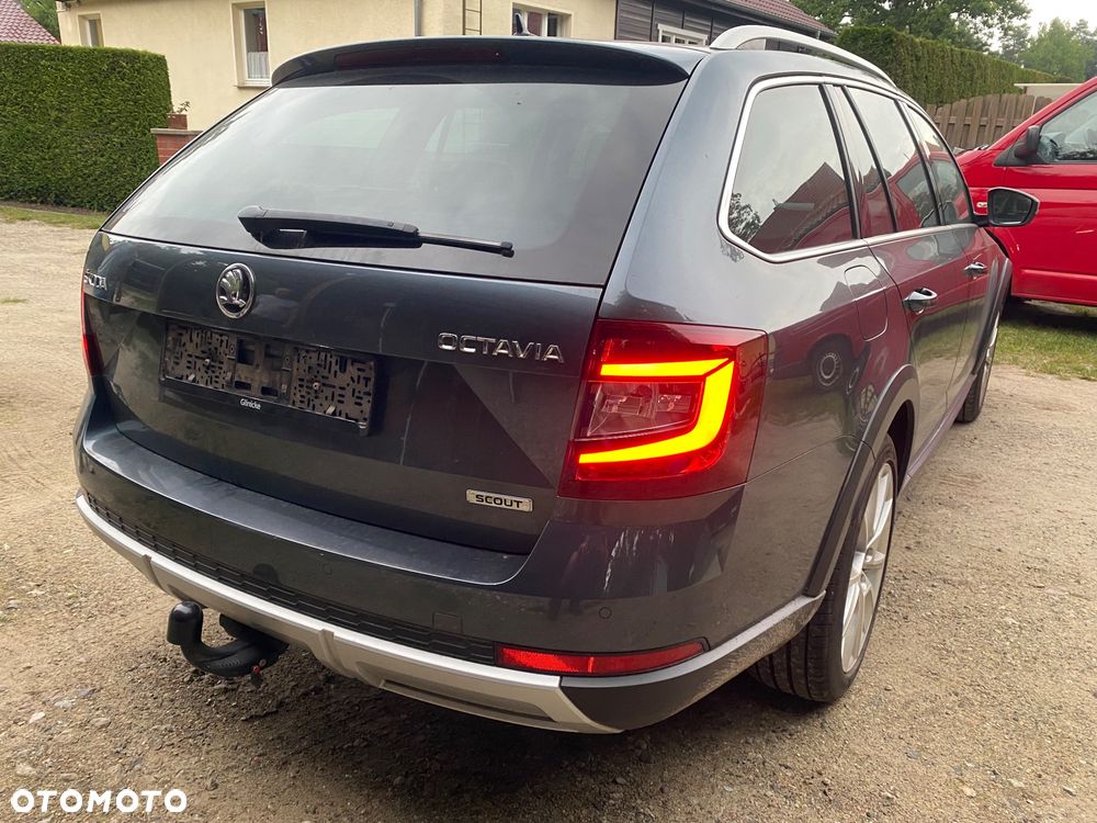 Skoda Octavia 2.0 TDI 4x4 DSG Scout - 18