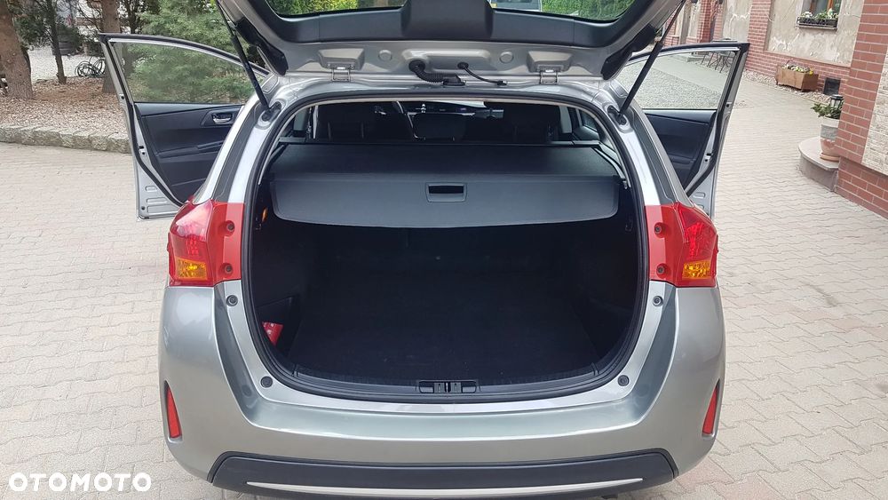 Toyota Auris - 23