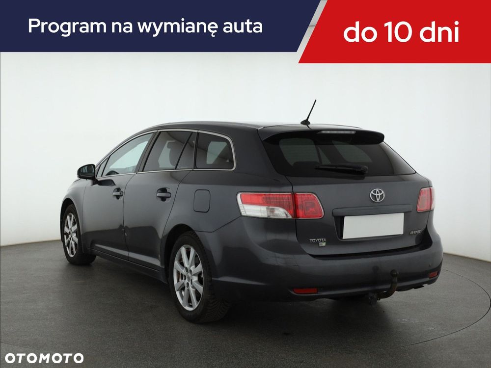 Toyota Avensis - 6