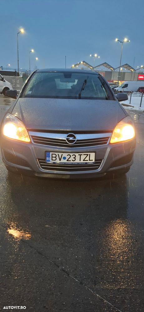 Opel Astra 1.7 CDTi Cosmo - 1