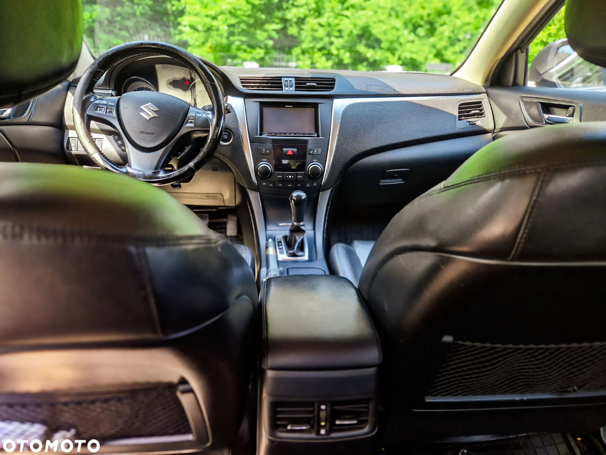 Suzuki Kizashi 2.4 Sport 4WD CVT - 9