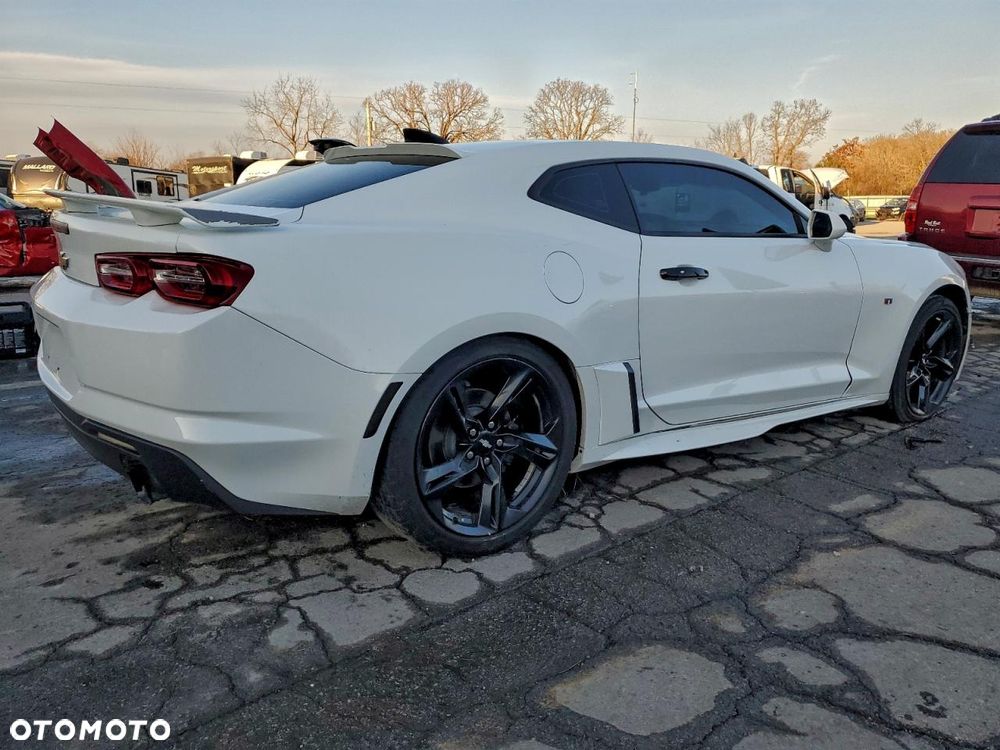 Chevrolet Camaro - 4